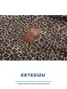Camisa de Manga Corta Vintage con Parche Bordado de Leopardo, Marca Trendy de Fábrica, en Stock, para Hombres y Mujeres con un Diseño Único y Longitud de Manga Media