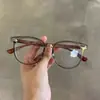 Pernas de Espelho Artísticas em Madeira com Grão Ultra-Leve Retro e Tachas Metálicas, Adequado para Óculos de Grau, Bloqueio de Luz Azul de Alta Definição, Estilo Coreano, Versátil e com Sensação de Alto Padrão
