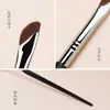 Pincel de delineador de hoz portátil hoja en ángulo oblicuo pincel de maquillaje cabeza plana para línea de agua inferior resaltado iluminador pincel para sombra de nariz pincel para cejas