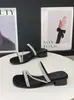 Sandalias de cuña para mujer, de verano, moda nueva, tacón bajo, con pedrería, para playa, casual, modernas, transpirables, chanclas
