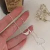 Collar de Croissant de Lujo Ligero Plateado para Mujer, Nuevo Estilo de Nicho de Dongdaemun, Corea del Sur, Fabricante de Cadenas para Clavícula de Gama Alta