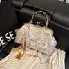 Bolsa Cheongsam de Novo Estilo Chinês, Bolsa de Noite Feminina e Elegante 2025 Mochila Bolsa Dourada, Bolsa de Ombro com Corrente de Pérolas para Mulheres