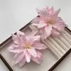 Horquilla de estilo chino con diseño de flor rosa y lirio estéreo, accesorio para el cabello con diseño de flor de ambiente romántico y dulce, ideal como tocado lateral.