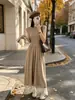 Vestido Delicado Estilo Coreano Feminino Outono Inicial 2026 Novo Gola Redonda Mangas Flare Cintura Marcada Modelagem Afiladora Caimento Vestido Longo Linha A