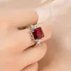 Joias Hailian Série de Pedras Preciosas Coloridas de Imitação Anel Estilo Quadrado Retro de Luxo Leve para Mulheres Moda de Nicho Anel Aberto Atacado