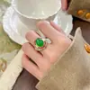 2025 Nuevo Anillo Retro Huabi Jewelry Piedra Principal Corindón Liso Simulada Calcedonia Verde 10*12 Venta al por Mayor