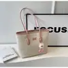 Bolso Tote de Moda para Mujer, Bolso de Hombro Versátil, Nuevo Modelo Primavera/Verano, Adecuado para Estudiantes, Viajes al Trabajo y Clases, Bolso Tote Repujado