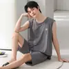 Pijama Masculino Simples Estilo Coreano Verão Modal Sem Mangas Regata Shorts Conjunto de Homewear Plus Size Fresco e Confortável