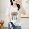 Camiseta Casual Estampada de Manga Curta com Decote em V Estilosa Nova de Verão Tamanho Grande Versátil Feminina 0344