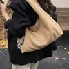 Bolso Tote Exquisito de Gran Capacidad para Viajes Diarios de Mujer 2025 Invierno Nuevo de Moda Retro Versátil Casual para Hombro o Axila