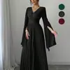 Vestido Largo de Cintura Alta Nuevo Transfronterizo Europeo y Americano Exportación Sexy de Manga Larga con Escote en V Profundo y Diseño de Manga de Campana Plisada