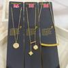 Collar de Lujo de Gama Alta, Moderno y Popular, Transfronterizo Acero Inoxidable Oro de 18K Collar Sencillo con Letra Vl y Elementos de Trébol de Cuatro Hojas, Etc
