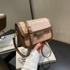 Bolsas Pequenas da Moda deste Ano para Mulheres, Versátil para o Verão, Nova Bolsa Transversal da Moda 2026, Bolsa Quadrada Pequena Popular Acolchoada de Ombro Único