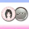 Set de Juegos In the Name of Shine Insignia de Lata, Pin y Soporte Merchandising