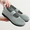 Zapatos de Malla Transpirable para Mujer de Verano Suela Suave Antideslizantes Zapatos de Tela Old Beijing Superficie Flyknit Zapatos para Mamá Corte Bajo Tacón Plano Zapatos Individuales