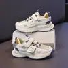 Zapatos Deportivos para Niños Verano Nuevo Estilo Malla Hueca Transpirable Zapatos Tipo Papá para Niños Estudiantes de Primaria Suela Suave Zapatos para Correr al Aire Libre