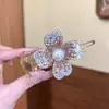 Pin para moño de trébol de cuatro hojas súper brillante para mujer, pin para coleta alta de verano, elegante y versátil, evita que el cabello se caiga, pin fijo para el cabello, accesorio para el cabello