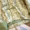 Top Retro Mejorado de Estilo Chino con Jacquard de Seda Satinada Reductor de Edad Garantizado para Mujeres de Mediana Edad, Ropa de Abrigo Tallas Grandes