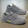 Transfronterizo 2025 Nuevas Zapatillas de Correr de Moda con Suela Gruesa, Guerrero Negro, Fuente de Fábrica Mayorista, Transpirables, Exteriores, Algodón Simple, Mismo Estilo