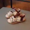 Sandálias Infantis 2025 Primavera e Verão Novos Sapatos Infantis de Solado Macio Sapatos de Princesa Estilo Coreano Laço Sapatinhos Infantis Abertos Sapatos de Praia
