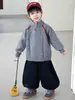 2427 Suéter Meia-Zip para Meninos 2026 Inverno Novo Crianças Bebê Outono Inverno Estiloso Menino Tricô Top Tendência