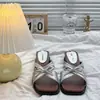 Sandalias de mujer estilo francés para uso exterior, versión coreana verano 2026, puntera cuadrada, puntera abierta, sandalias de lazo, estilo de noche, zapatillas de tacón de cuña