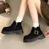 Pastel de pino moda retro elegante botas Martin de suela gruesa mujer 2026 nuevas botas cortas de caña baja versátiles otoño Birkenstock para aumentar altura