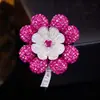 Lujoso broche de trébol de cuatro hojas de doble capa, un pasador sofisticado para trajes y prendas de abrigo, perfecto como accesorio para ocasiones formales y vestidos de noche