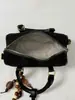 Elegante y minimalista bolso Boston para mujer, nueva colección 2026, adecuado para el trabajo y los desplazamientos, se puede llevar en la mano o usar como bolso de hombro