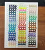 134 Cores de Roupas Coloridas de Nylon com Gola de Pelo, Casas de Botão, Elásticos, Orelhinhas, Passantes para Cinto, Botões Elásticos e Tiras na Gola Traseira