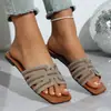 Pantuflas de strass estilo coreano 2026 modelo nuevo, talla grande, sandalias de plataforma baja casuales para mujer para uso exterior y playa