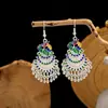 Aretes de Estilo Exótico de Venta Caliente Retro Literario Clásico Dignificado Ganchos para la Oreja Versátil Hueco Moda Borla Colgantes