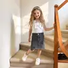Shorts de Mezclilla Lavada Estilo Retro Europeo y Americano Hot Girl Transfronterizos para Mujer Estilo Verano 2025 Conjunto de Tres Piezas con Top Halter para Chicas