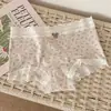 Calcinhas Femininas de Algodão Puro Estilo Floral com Renda, Sem Costura, Respiráveis, Antibacterianas, Forro 100% Algodão, Cintura Média-Alta
