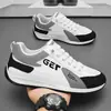 Zapatos Hombres Primavera Otoño Versátiles Suela Gruesa Zapatos Deportivos para Hombres Ligeros Clásicos Modernos Casual Versátil Venta al por Mayor Zapatos para Hombres Dropshipping