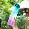 Taza de plástico con degradado para hervidor, de alto valor de color, para deportes al aire libre, fitness, gran capacidad, portátil y esmerilada.