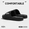 Fábrica de Zapatos Qidan Verano Interior Suela Gruesa Eva Baño Antideslizante Antibacterianas Pantuflas para Mujeres y Hombres