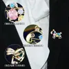 Nuevo Caballo de Madera Elegante Exquisita Broche de Piedras Preciosas de Color Microincrustadas Circonita Pin de Solapa para Traje Abrigo Versátil Venta al por Mayor