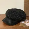 Versão Coreana de Chapéu Octogonal de Bolinhas Gypsophila para Mulheres 2025 Estilo Britânico Mostrando o Rosto Pequeno Elegante Retrô Outono e Inverno Chapéu de Boina com Bico de Pato
