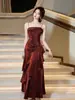 Vestido de Noche Rojo de Alta Gama con Tirantes para Mujer, Elegante Vestido Largo Patchwork de Volantes Plisados para Anfitrionas de Banquetes