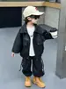 Chaqueta de Cuero de Primavera para Niños 2026 Nuevo Estilo Primavera y Otoño Estilo Coreano Chaqueta de Cuero Guapa para Niños Pequeños y Medianos Modelo Más Vendido