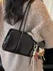 Moda Retro Bolso de Axila para Mujer Otoño 2025 Nuevo Bolso Baguette de Aspecto Elegante Bolso de Mano/Hombro Estilo Occidental de Moda