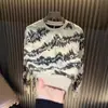 Nueva Sudadera para Hombre de Otoño e Invierno con Estampado de Estrellas, Cuello Redondo de Lujo Ligero, Forro Polar y Espesor Adicional, Camiseta de Manga Larga Rasgada Versátil y de Moda