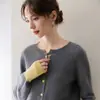 26 nova coleção outono e inverno: cardigã de malha de cashmere com blocos de cor e mangas compridas para mulheres, caimento solto, elegante casaco de tricô de lã