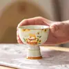 Taza de Té Cerámica con Pie Alto y Esmalte de Ceniza para Uso Doméstico, Diseño Lindo de Perro de la Fortuna, Adecuada para Niñas, Tazas para Invitados y Anfitriones, Taza Individual para Preparar Té, Juego de Té Kung Fu