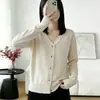 Otoño 2026 Nuevo Suéter de Punto de Lana para Mujer Cárdigan con Cuello en V Abrigo Suéter para Mujer Estilo Coreano Fabricante Venta al por Mayor