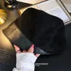 Sombrero Cubo Retro de Ante con Parches Estilo Coreano para Mujer, Otoño e Invierno, Cubre Rostro Liso, Circunferencia de Cabeza Grande, Sombrero Cloche Adelgazante
