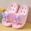 Pantuflas de Verano Antideslizantes Huecas de Secado Rápido de Dibujos Animados de Eva para Niños, para Uso en el Baño de Niñas