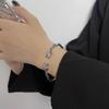 Pulsera Vintage Desgastada de Rosa con Espinas para Mujer, Hip-Hop Ins Nicho Diseño de Alta Gama, Lujo Ligero, Joyería Exquisita y Versátil