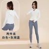 Conjunto de Yoga com Capuz Transfronteiriço Europeu e Americano para Mulheres, Slim-fit, Jaqueta Respirável de Manga Longa, Legging de Cintura Alta Levanta Bumbum, Conjunto de Duas Peças para Fitness e Esportes